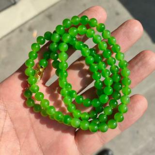 和田玉碧玉佛珠链项链 天花板乌兰乌德苹果绿高色色标,卡6mm,颜色浓郁