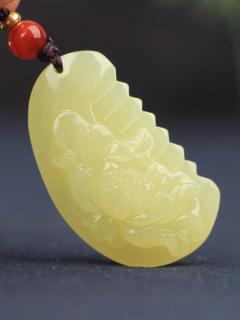 梵峙新疆和田玉黄玉牡丹花梳子玉质细腻颜色正工艺精美送证书 默认